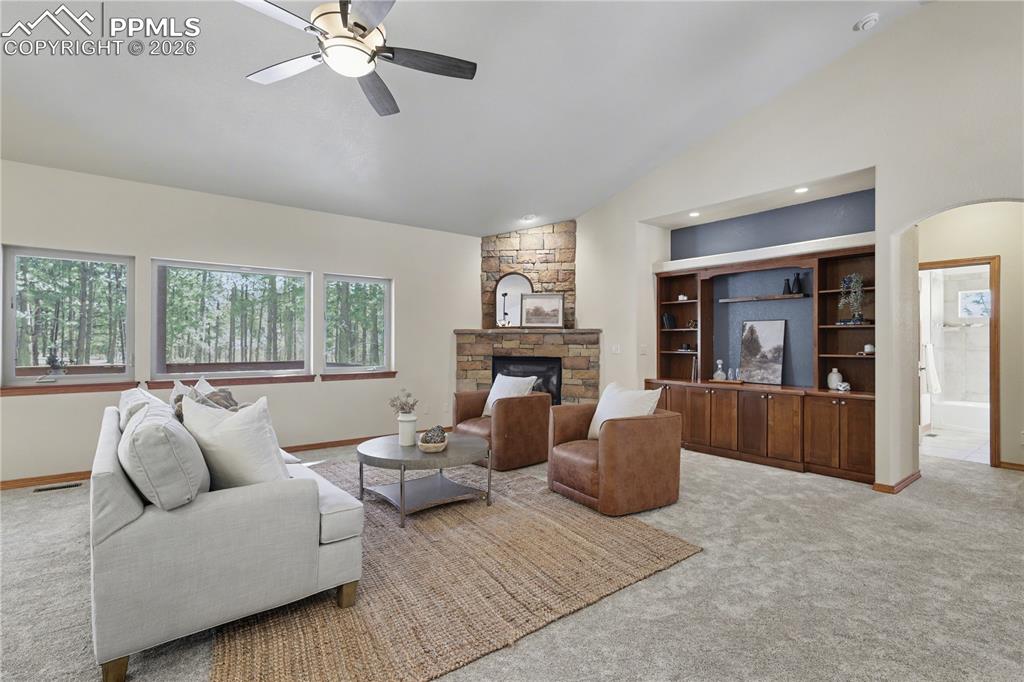 Image 13 of 50: Living Room