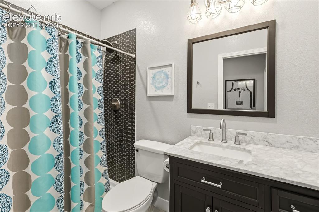 Image 36 of 41: Basement 3/4 bath