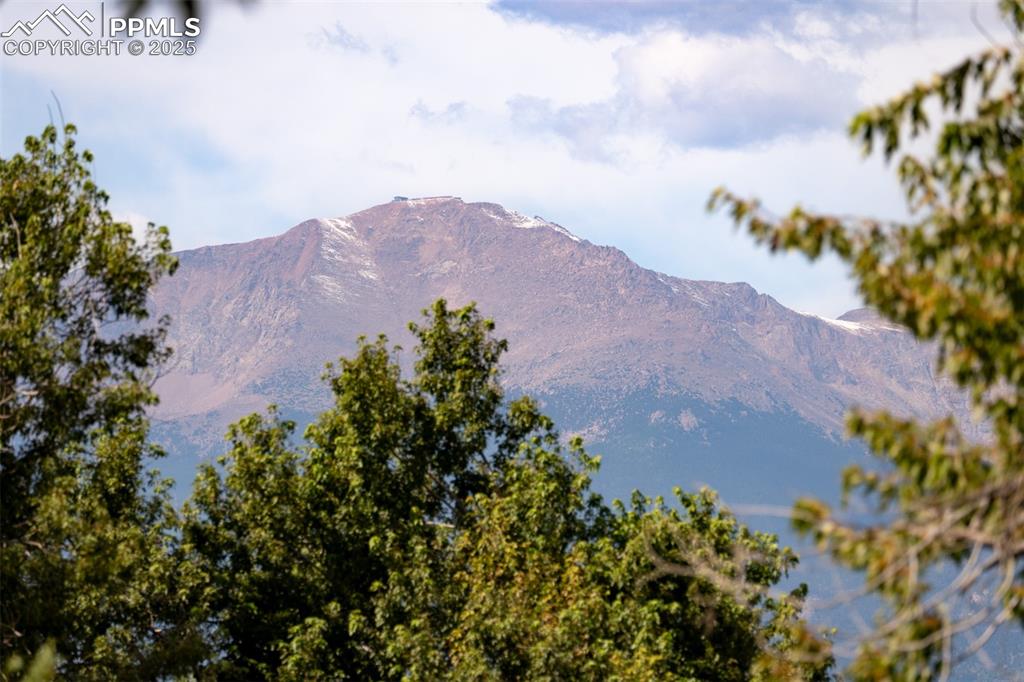 Image 39 of 39: Mountain view