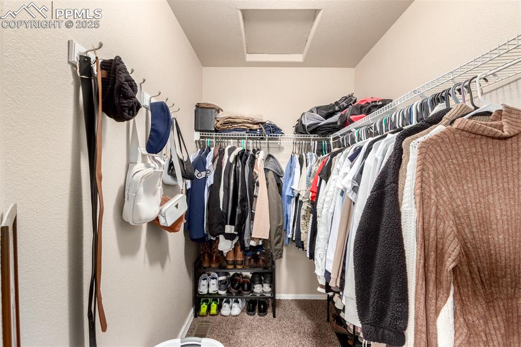 Image 24 of 37: Closet