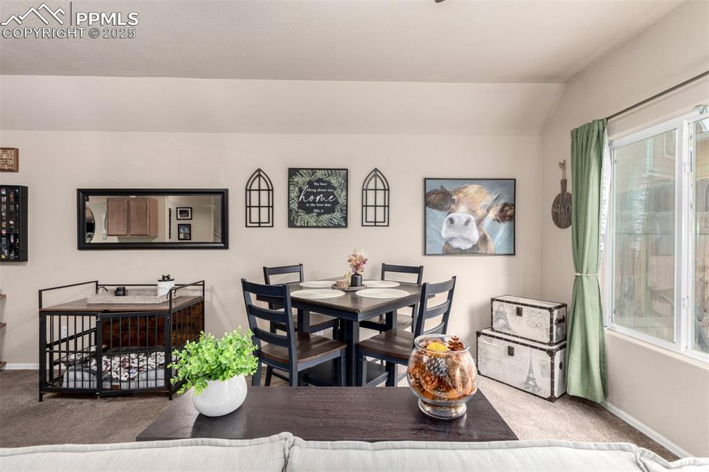 Image 8 of 37: Dining Area