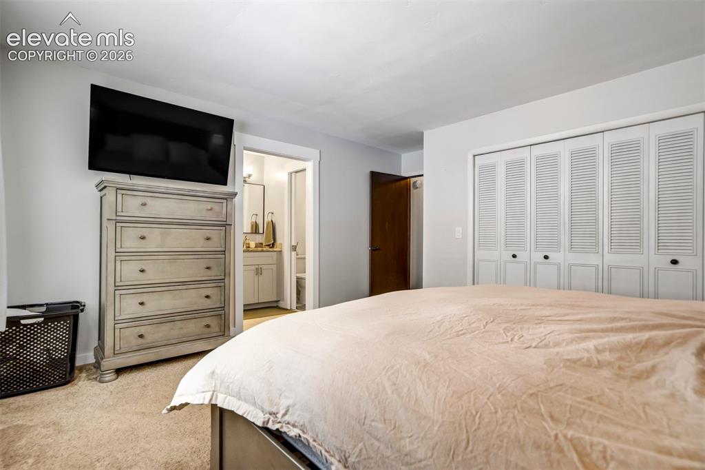 Image 21 of 48: Master Bedroom