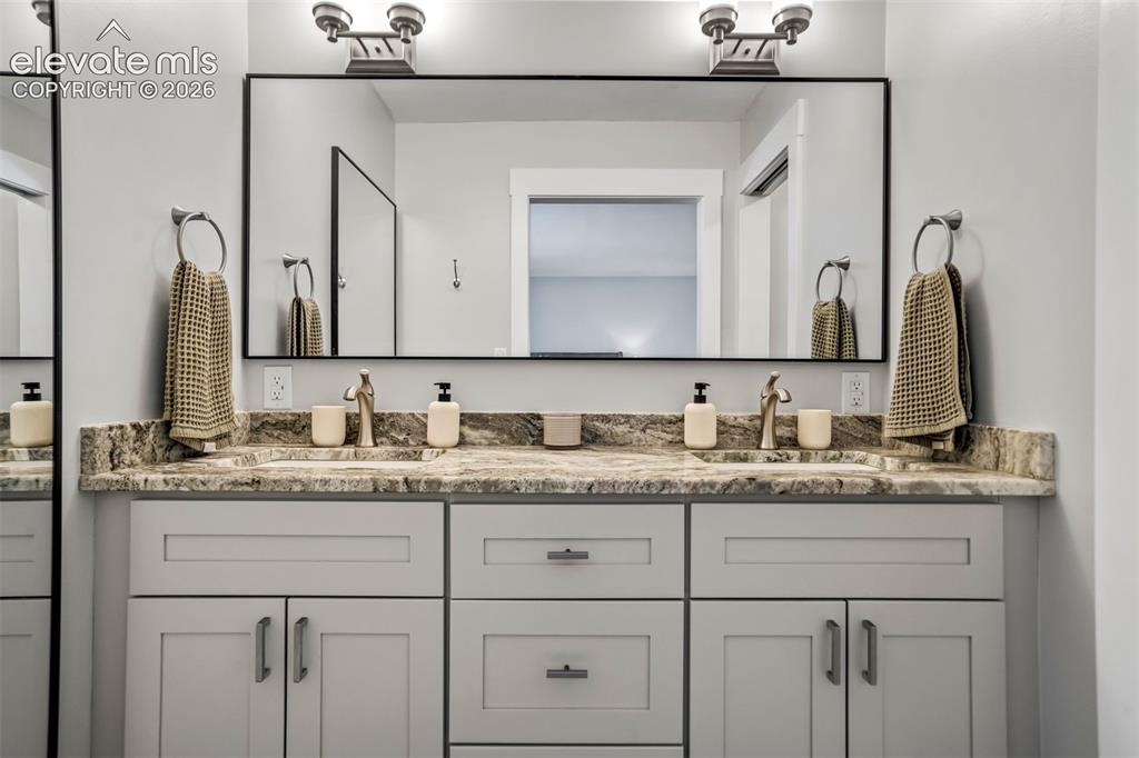 Image 22 of 48: Master Bathroom