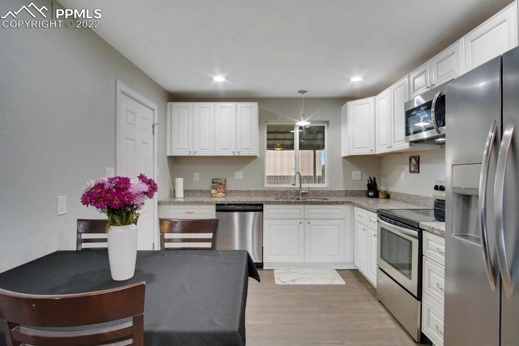 Listing 5025483, Image 5 of 21