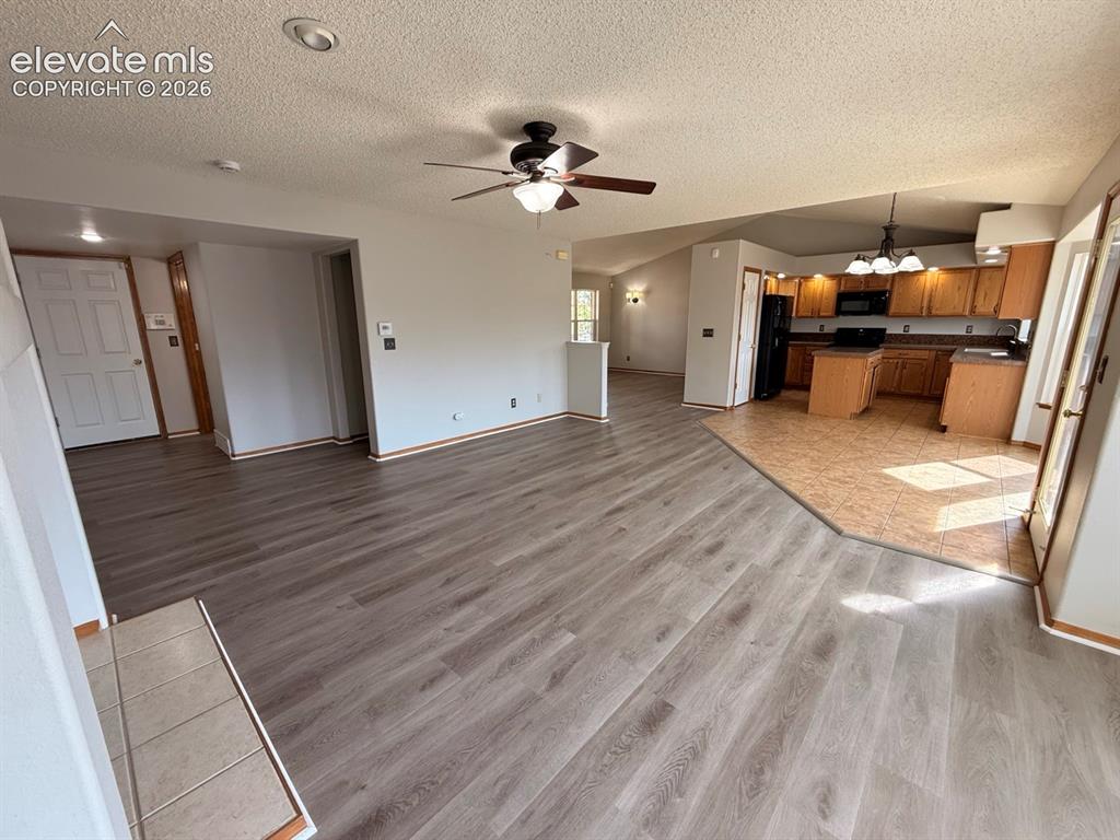Image 13 of 45: Family Room