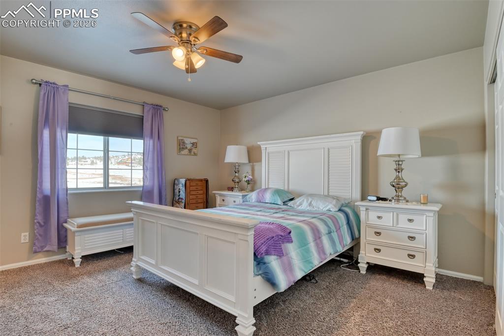 Image 23 of 38: Bedroom