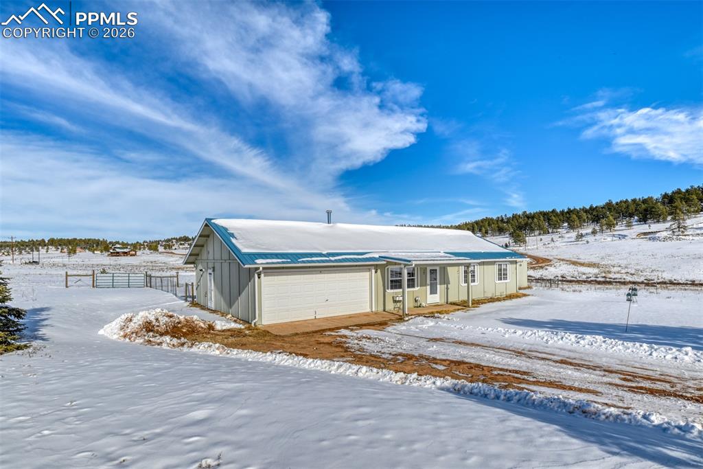 Image 3 of 38: Front of Structure