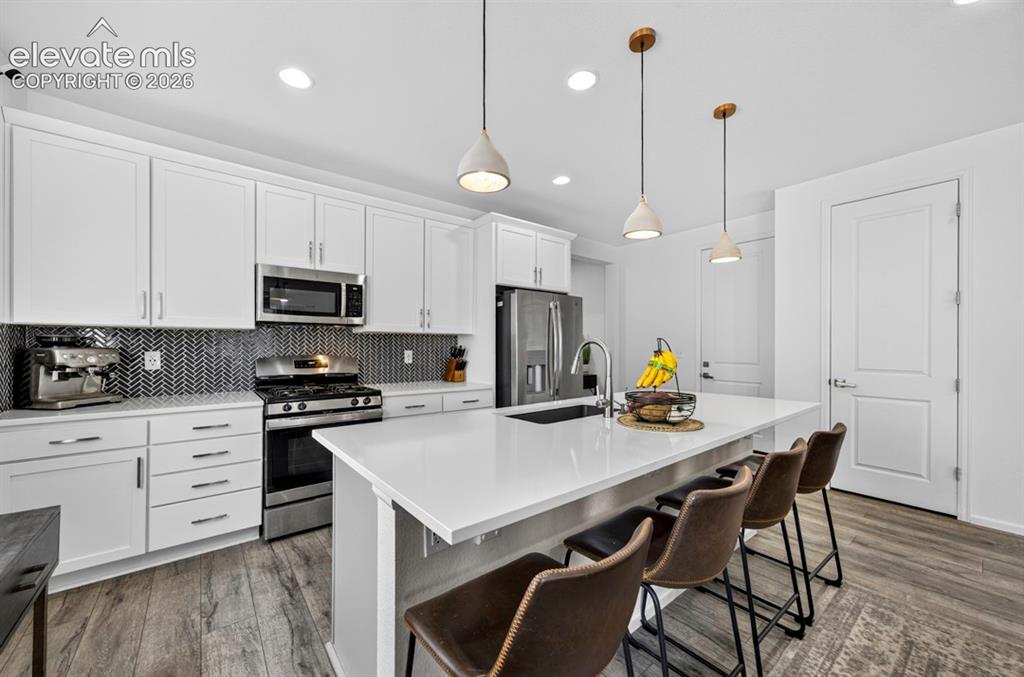 Image 13 of 39: Kitchen