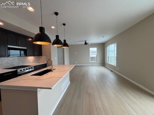 Image 4 of 10: No Description Available