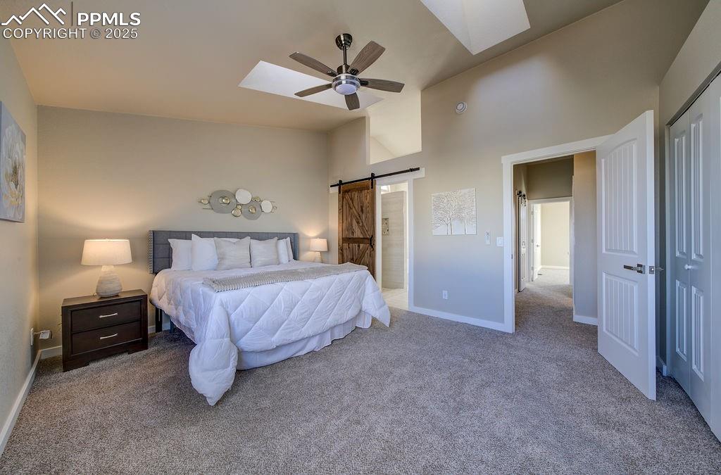 Image 28 of 47: Bedroom