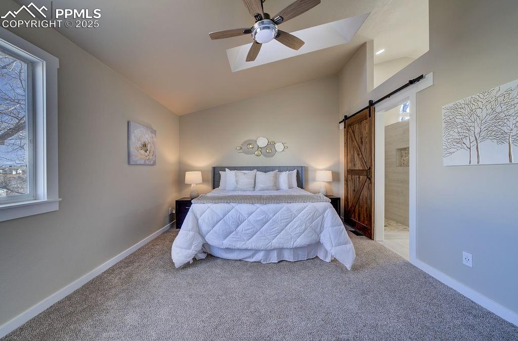 Image 29 of 47: Bedroom