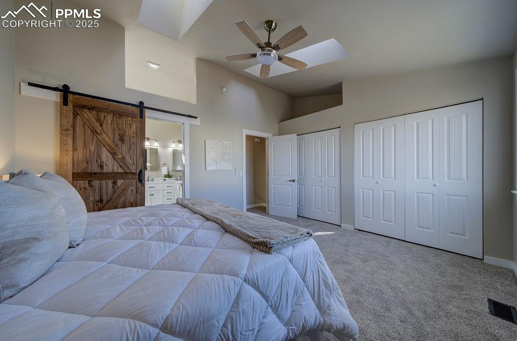 Image 30 of 47: Bedroom