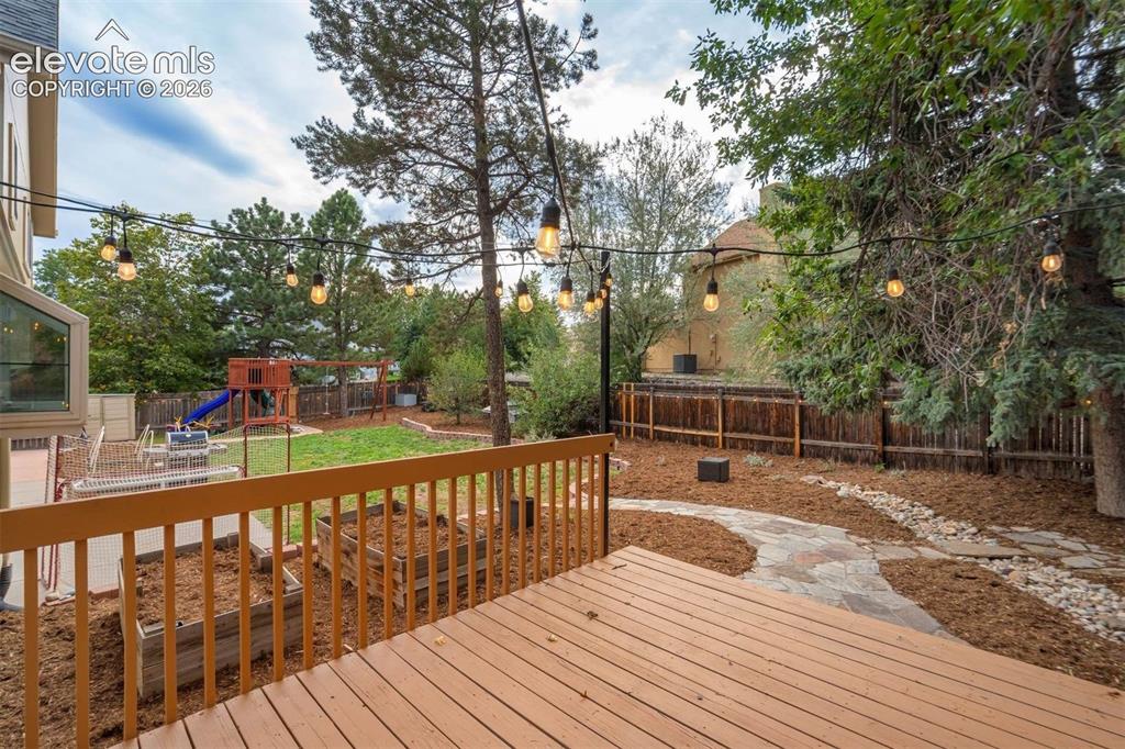 Image 7 of 48: Deck