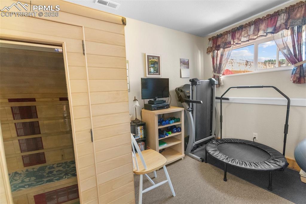 Image 18 of 31: Lower Level Bath