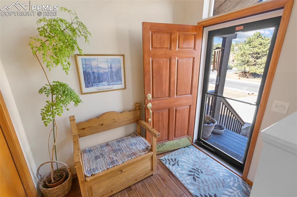 Image 3 of 31: Back of Structure