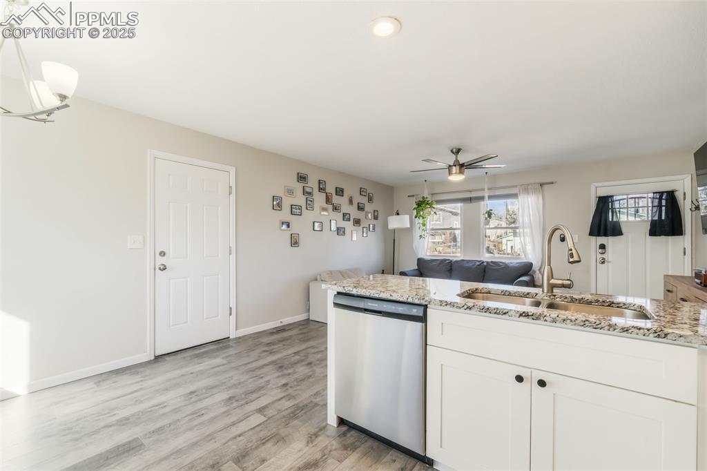 Image 12 of 47: Kitchen