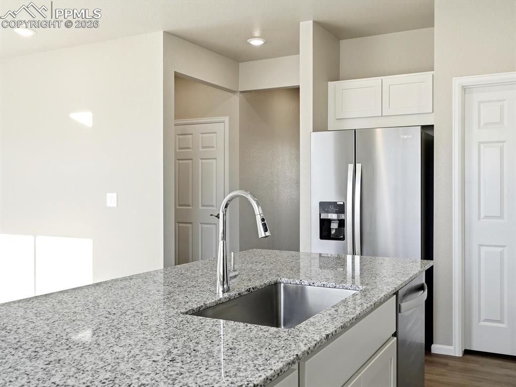 Image 10 of 31: Kitchen