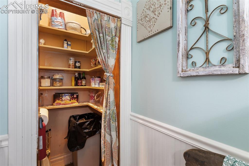 Image 24 of 24: Pantry