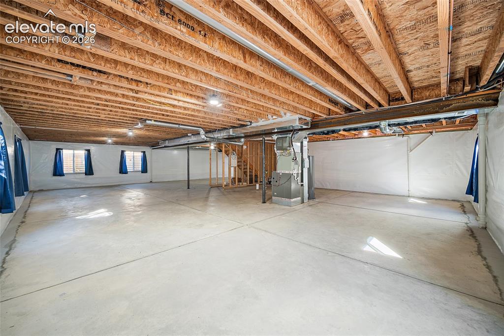 Image 43 of 43: Ready for Your Own Design - Drain System & Vapor Barrier (entire perimeter)