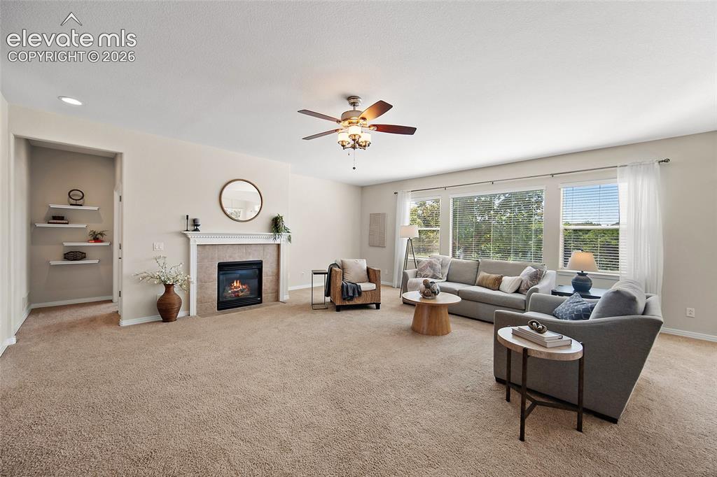 Image 6 of 40: Living Room