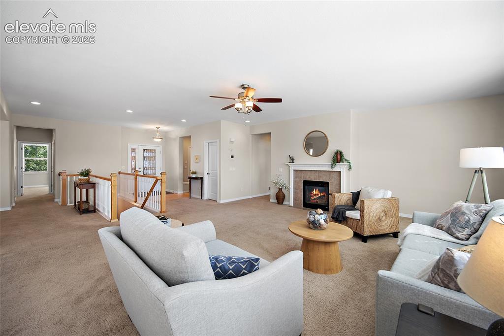 Image 8 of 40: Living Room
