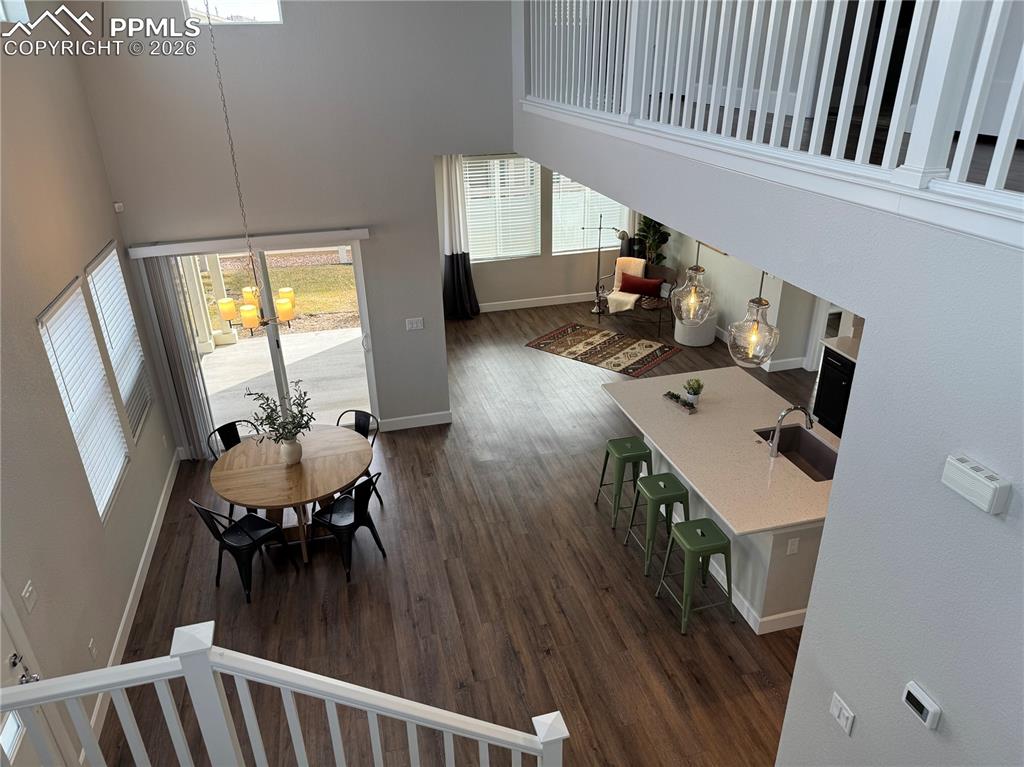 Image 9 of 28: Great Room