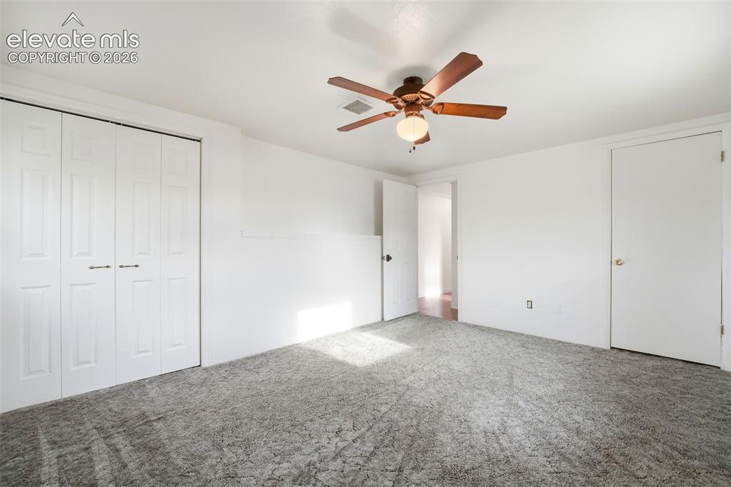 Image 15 of 47: Bedroom