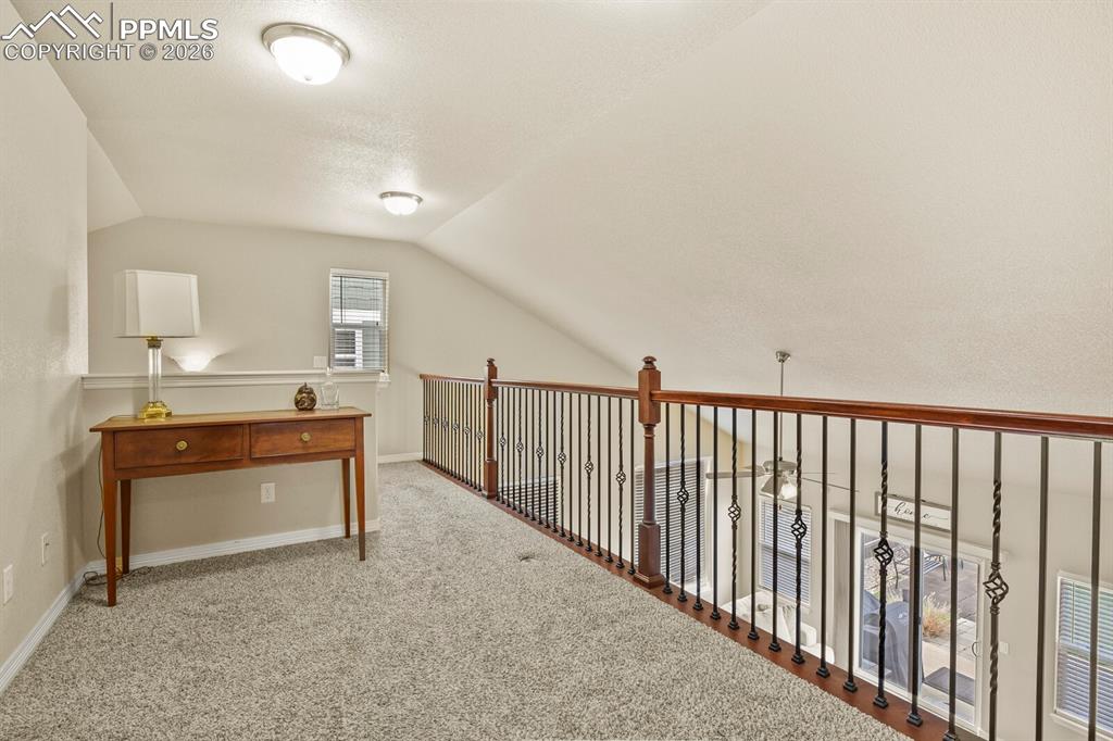 Image 25 of 45: Upper loft area