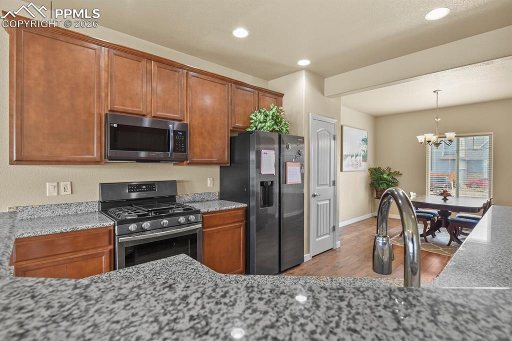 Image 8 of 45: Main level kitchen
