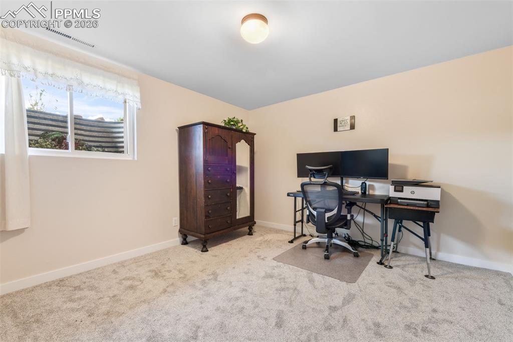 Image 27 of 50: No Description Available