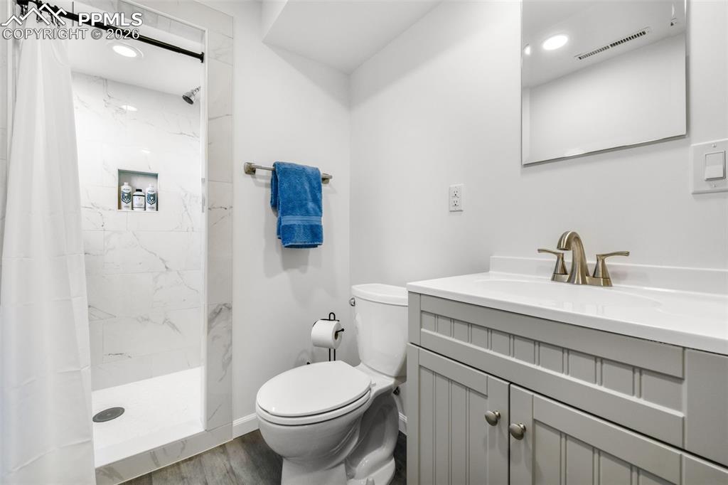 Image 28 of 50: No Description Available