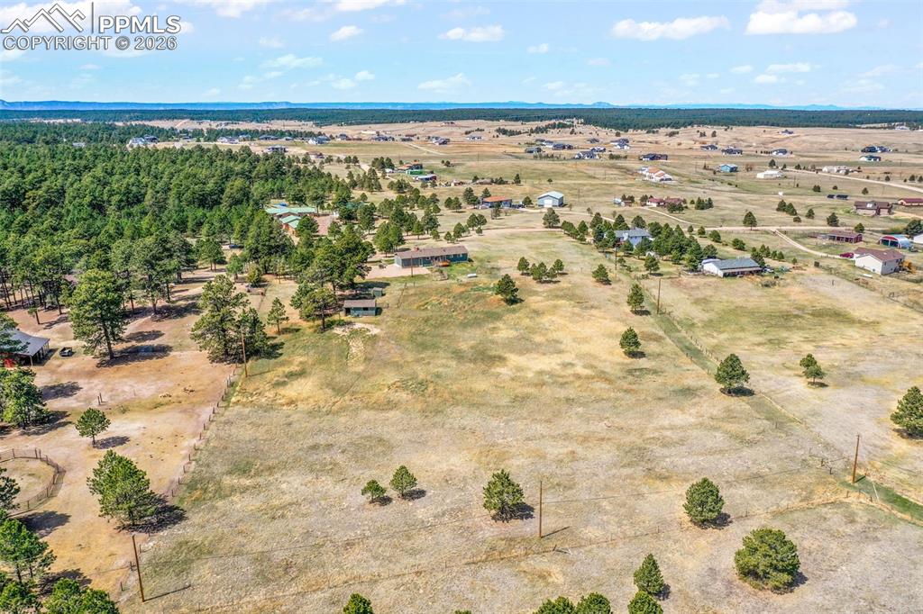 Image 47 of 50: No Description Available