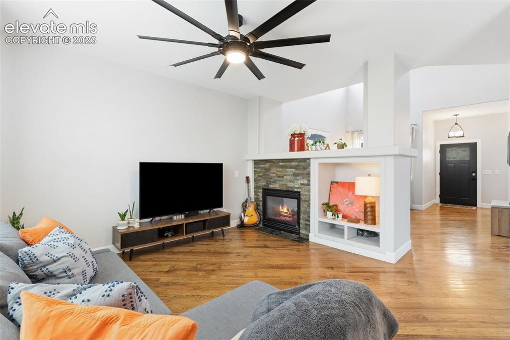 Image 11 of 46: Living Room