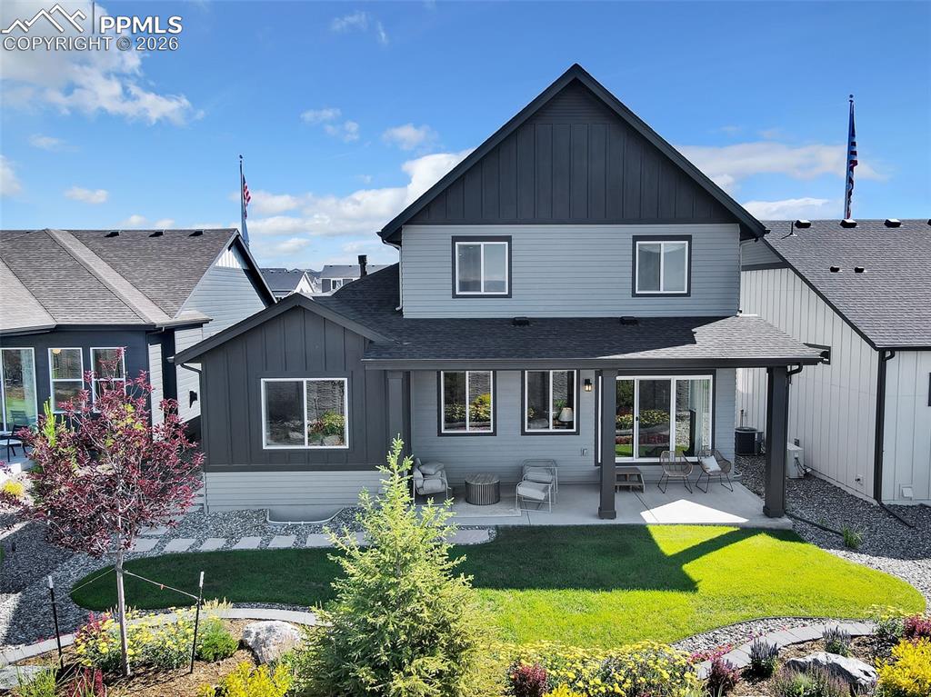 Image 30 of 35: Back of Structure