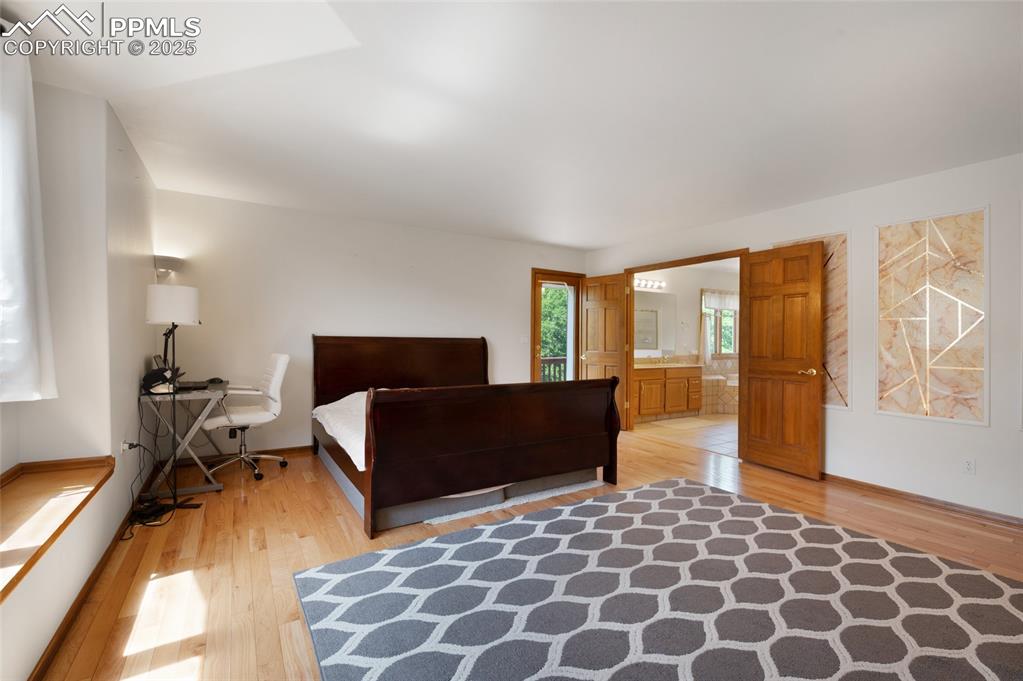 Image 19 of 44: Master Bedroom