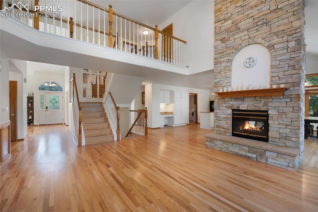 Image 7 of 44: Great Room