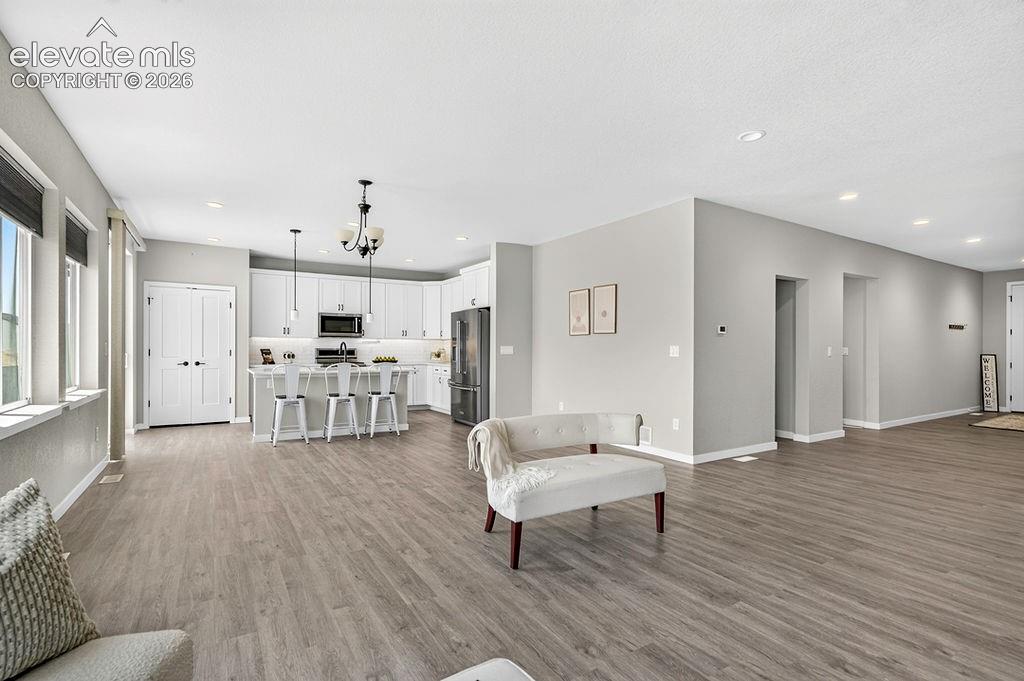 Image 11 of 47: Great Room