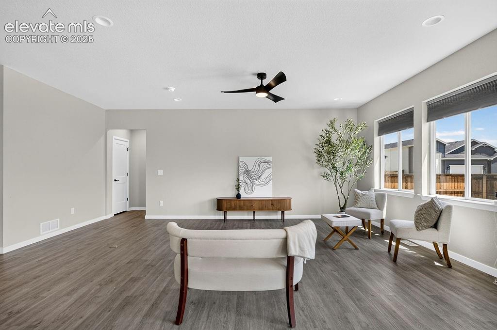 Image 13 of 47: Great Room
