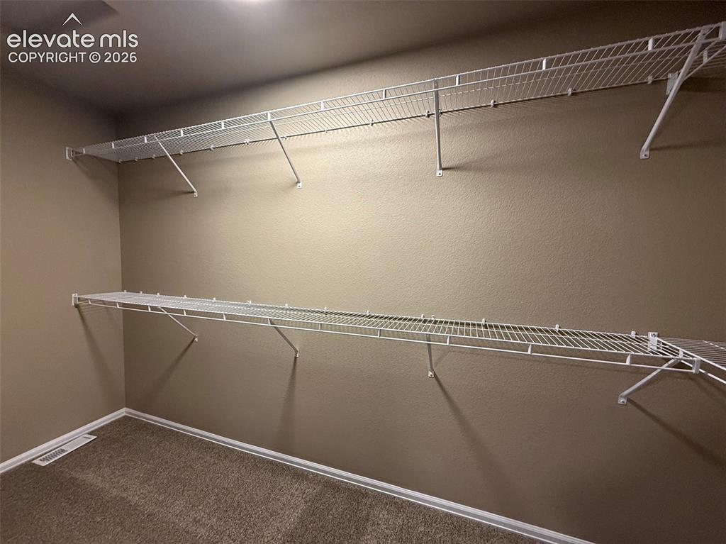 Image 20 of 24: Closet