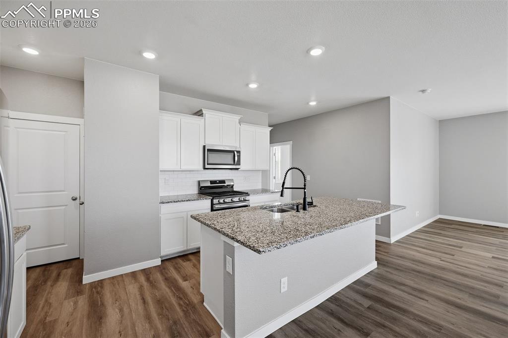 Image 4 of 29: Kitchen