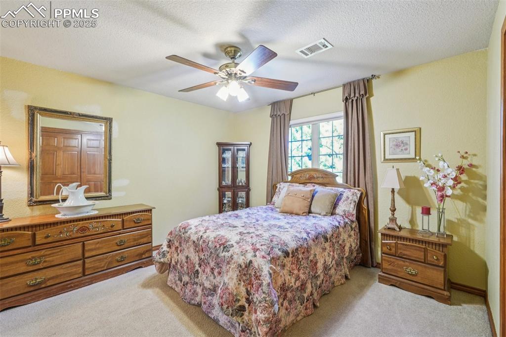 Image 19 of 39: Bedroom