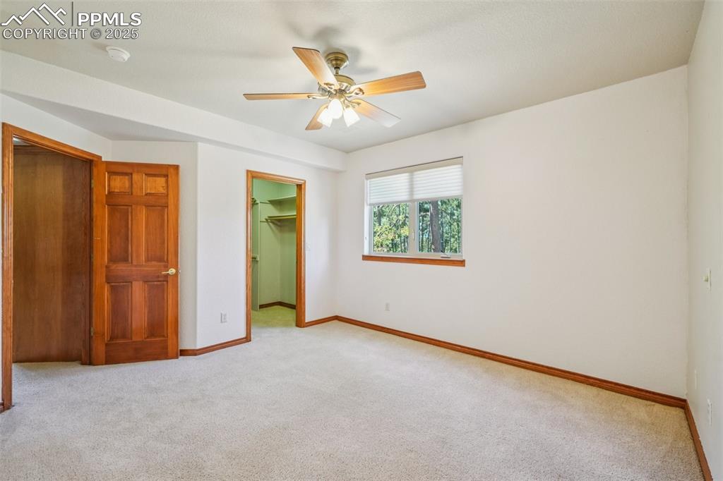 Image 21 of 39: Bedroom