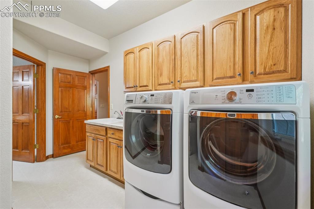 Image 27 of 39: Game Room