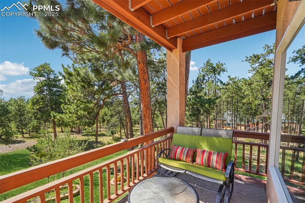 Image 33 of 39: Balcony