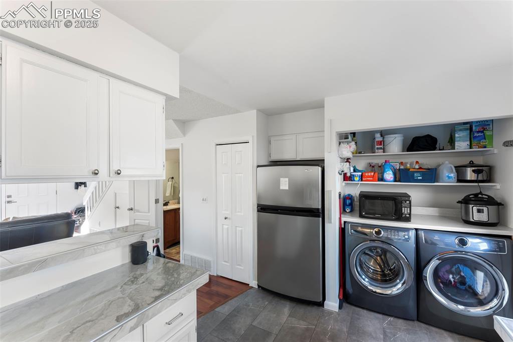 Image 13 of 35: Laundry