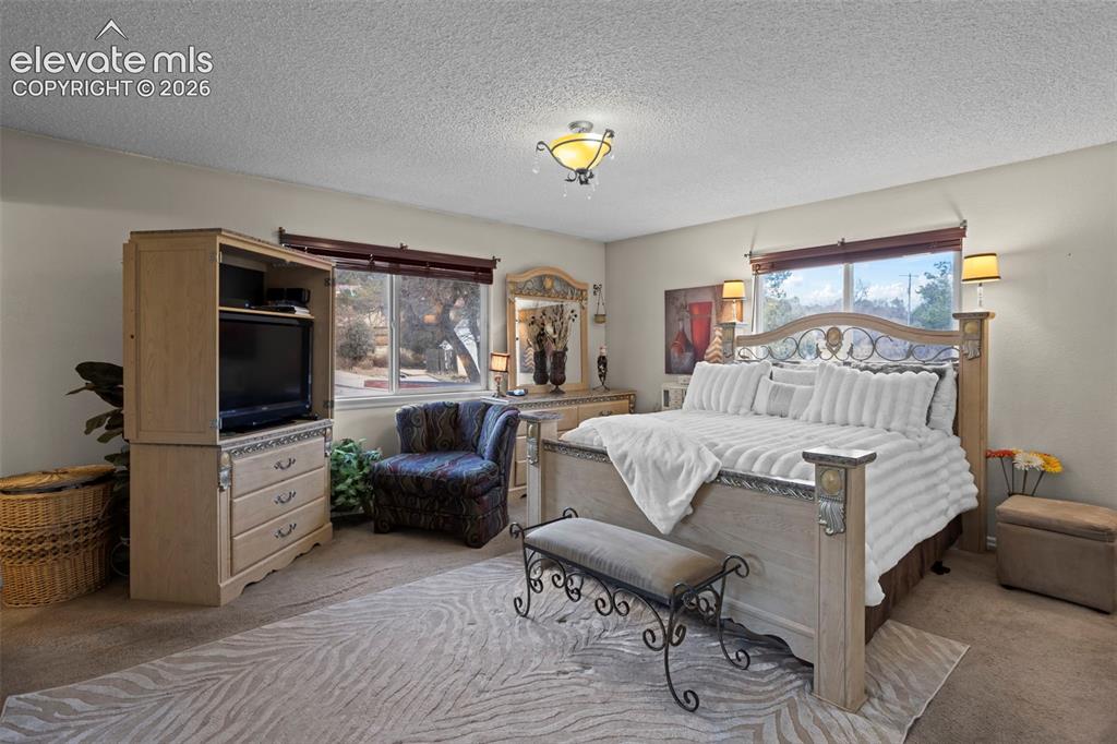 Image 8 of 17: Master Bedroom