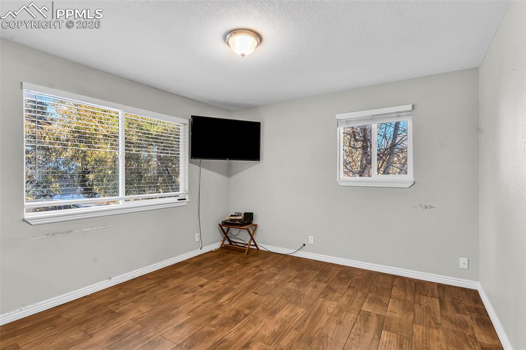 Image 19 of 50: No Description Available