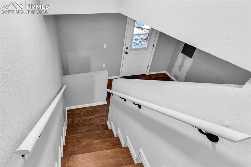 Image 21 of 50: No Description Available