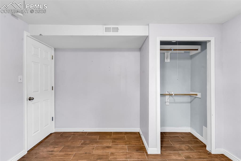 Image 35 of 50: No Description Available