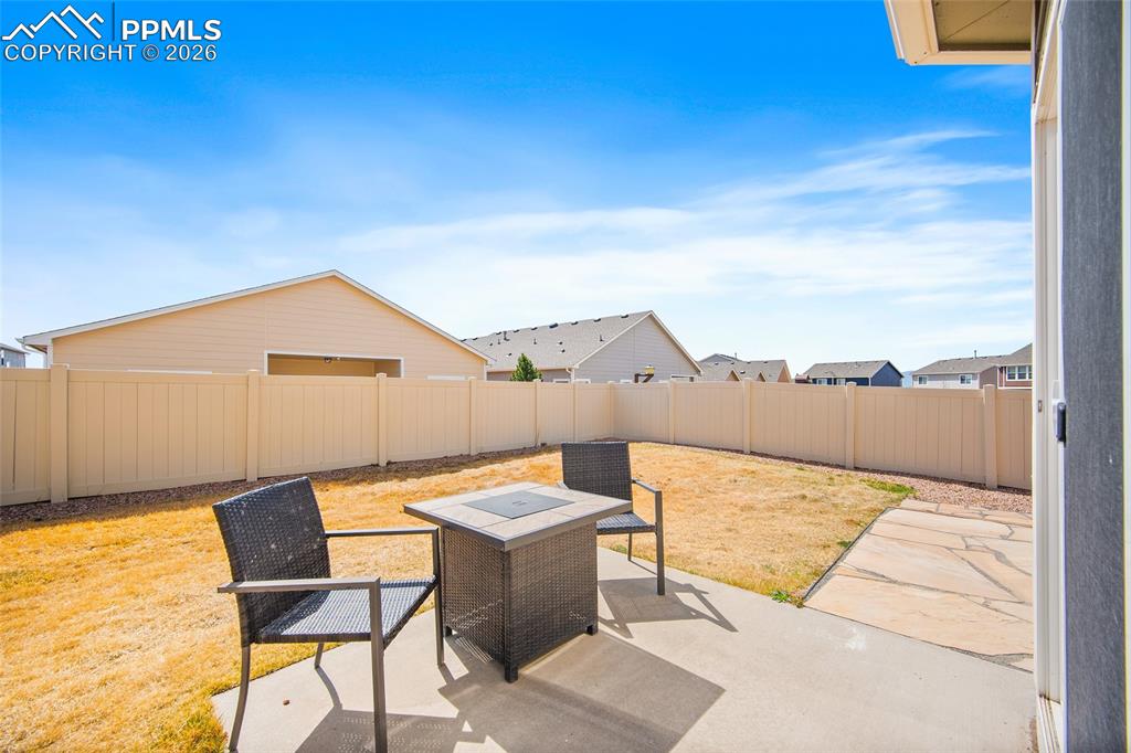 Image 38 of 50: Patio